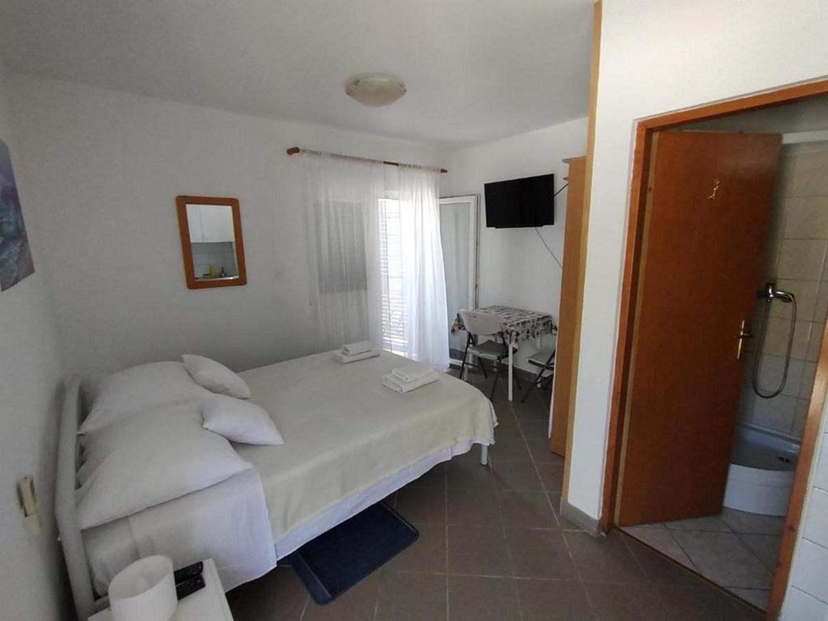 Apartamento Blaza Prvić Luka Exterior foto